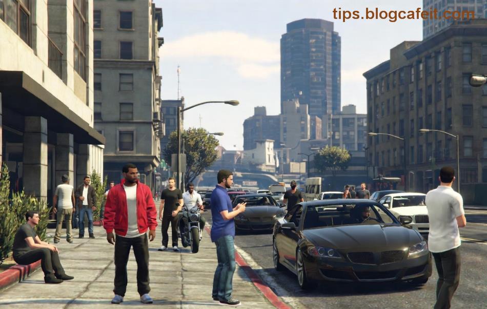 Gun Van v GTA Online na ulici Los Santos s otevřenými dveřmi