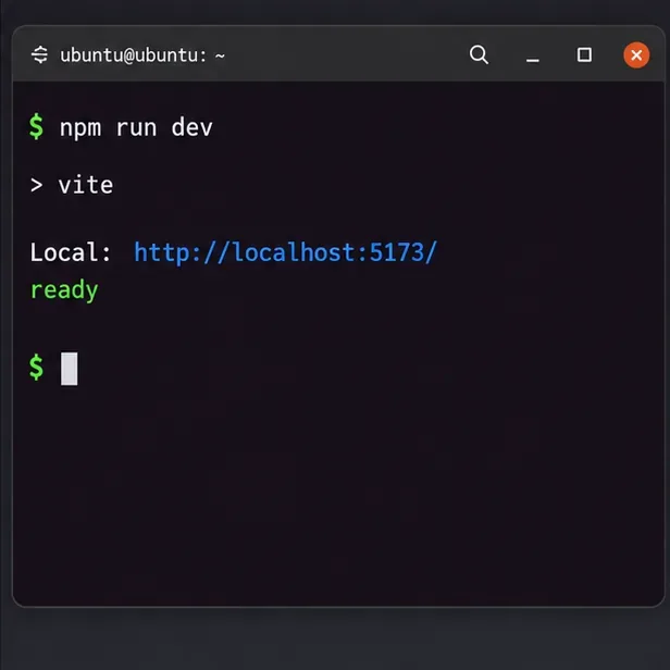 Ilustrativní příklad linuxového terminálu ukazující, jak npm run dev úspěšně spouští server Vite na localhostu po změně konfigurace watcheru.